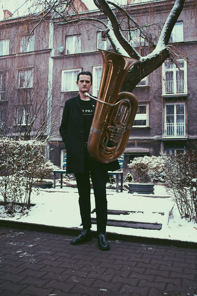 Interview mit dem Hauptkünstler Will Druiett: BBb 6/4 Rotary Tuba „Kaiser“