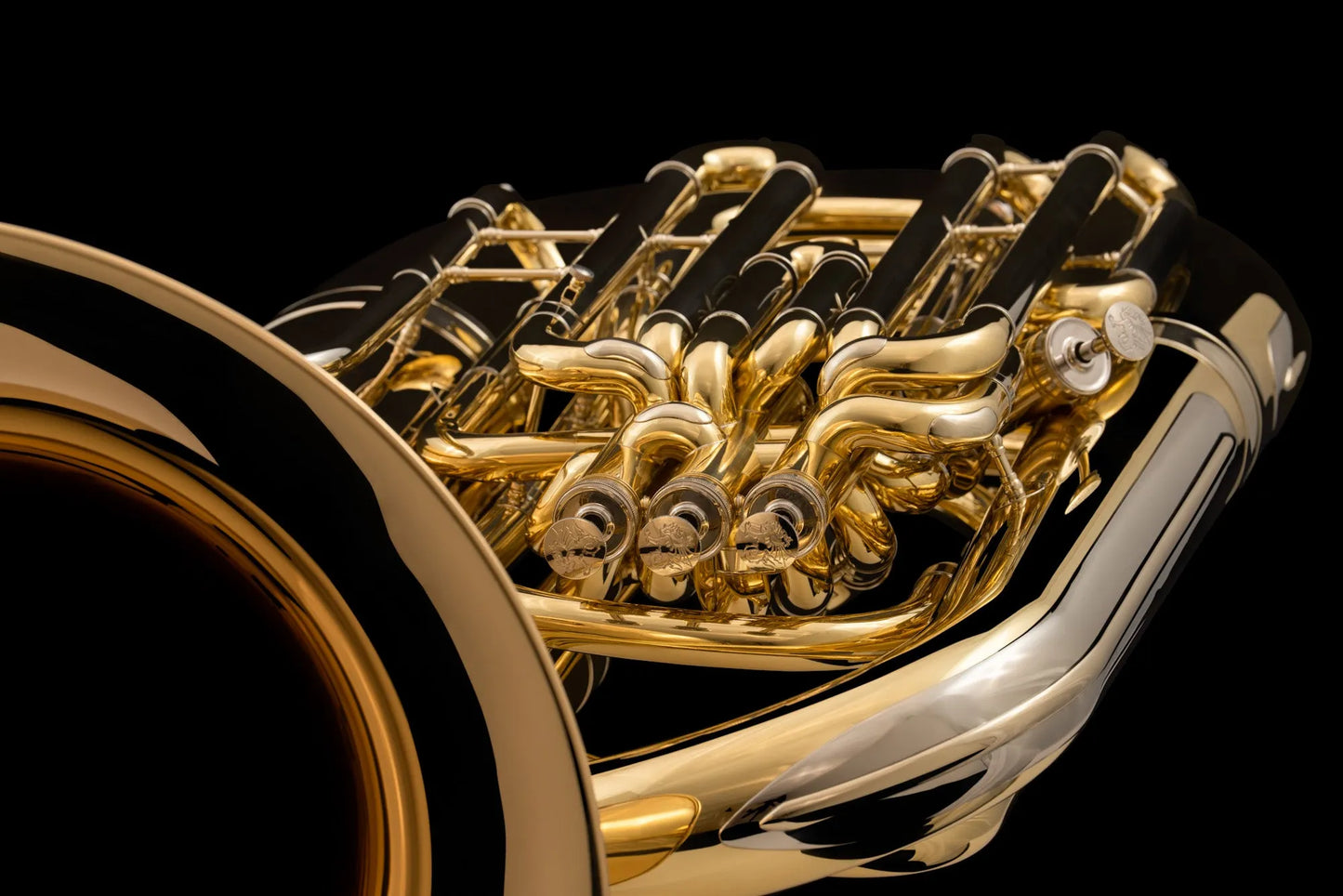 BBb 5/4 Compensated Tuba ‘Excelsior’ – TB570 Lacquer Close up